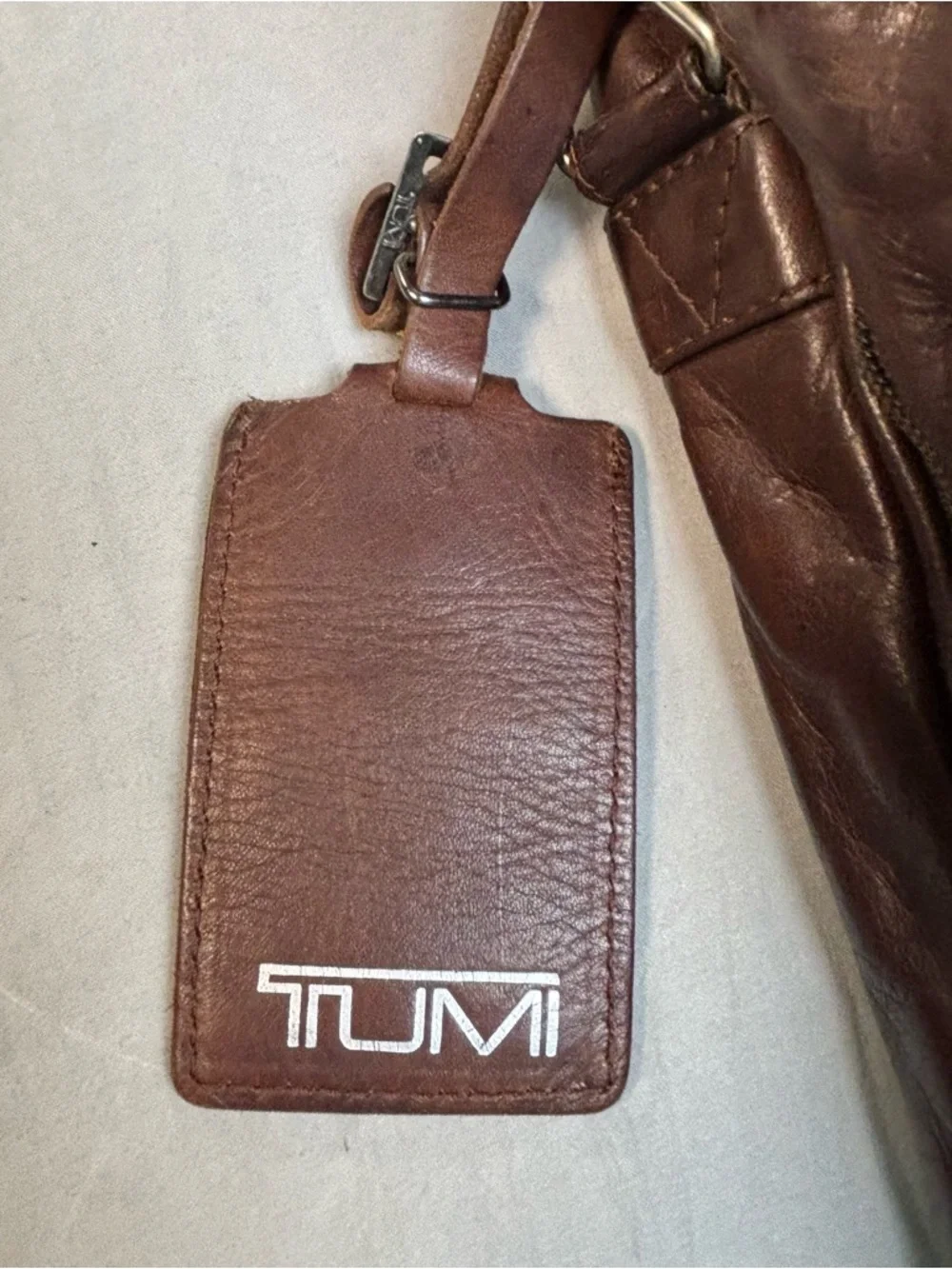 Vintage‎ Tumi Alpha Leather Laptop Briefcase Brown Distressed 17 Inch